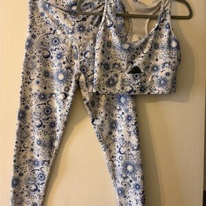 Source Unknown Blue and White Celestial Print Active Set